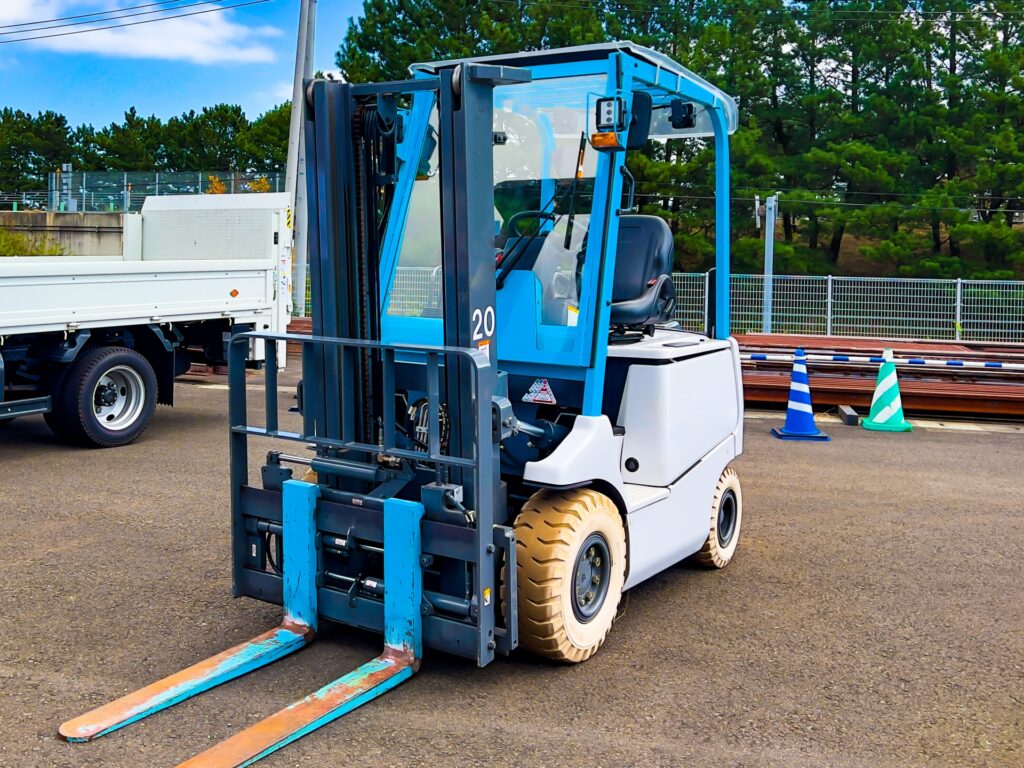 建設機械・ユニック車の油圧修理致します！ - その他